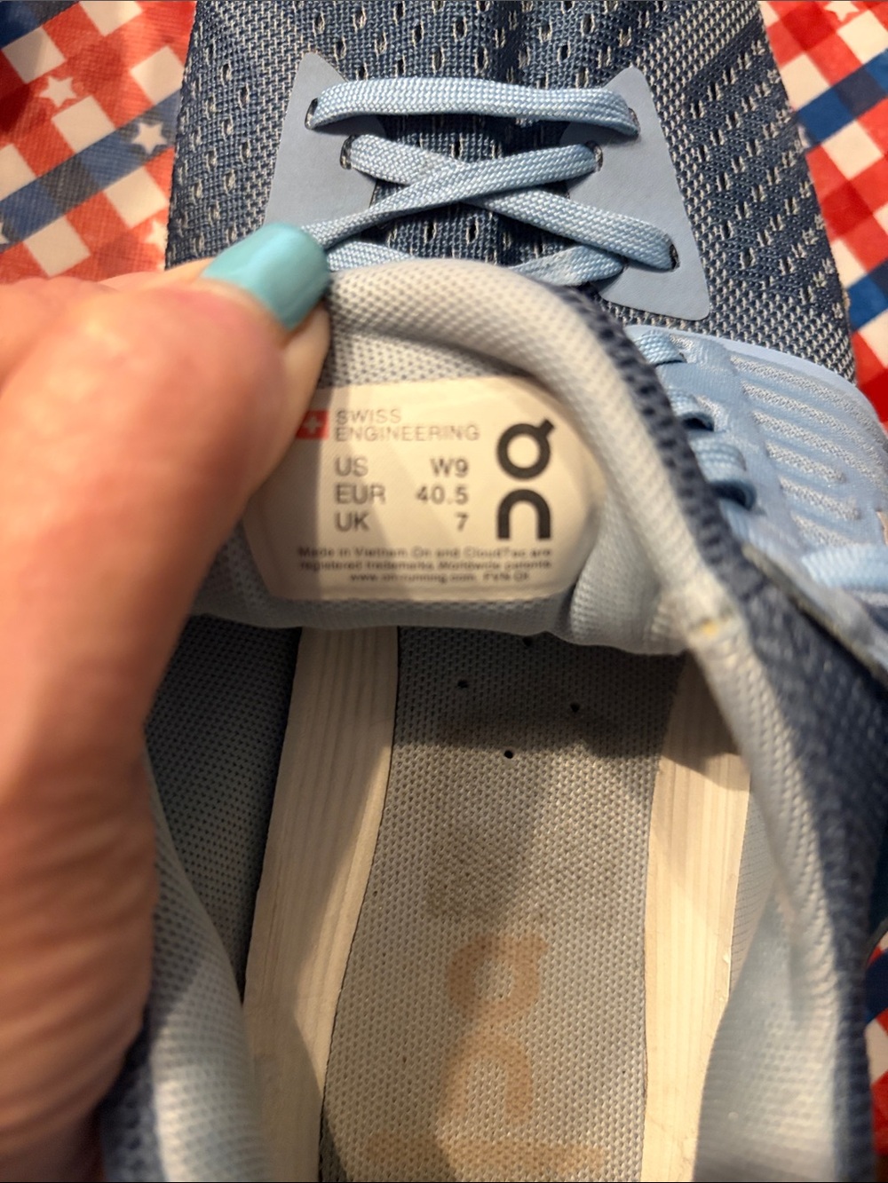 Women’s On Cloudswift in Lake/sky blue color way in Size 9 - Picture 3 of 10